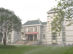 華中師范大專(zhuān)升本學(xué)校園風(fēng)光